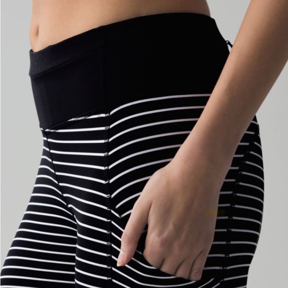 Lululemon Speed Tight li Parallel Stripe | Black w White Stripes Leggings | Sz 6